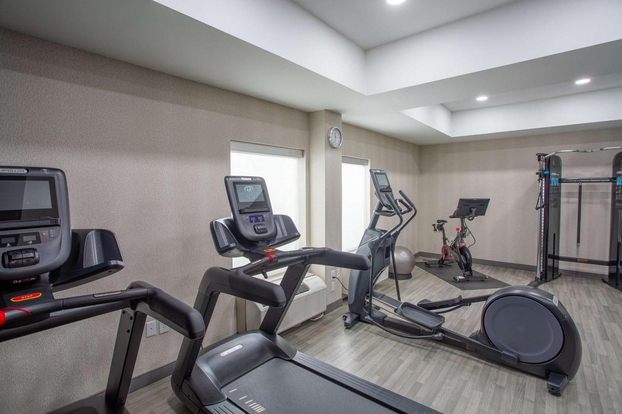 Hampton Inn Springfield Zewnętrze zdjęcie